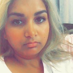 Meet your Posher, Roanna